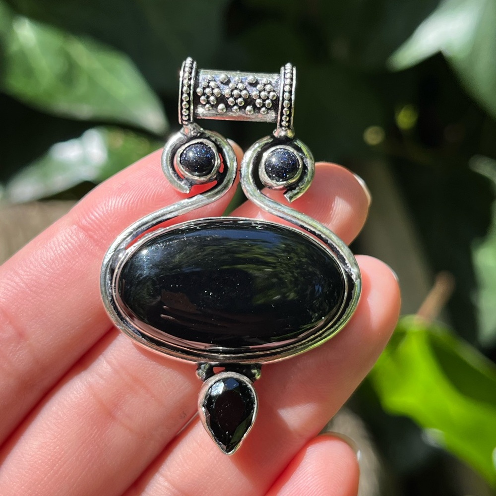925 silver‎ plated black onyx pendant
